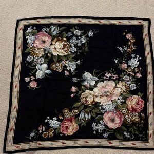 Echo vintage Floral Patterned Scarf silk 34x35